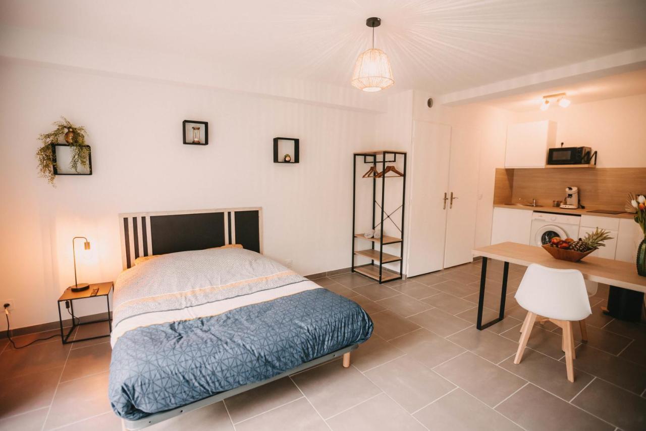 Franc-Bisontin - Unique ! 4 Logements Disponibles Besançon Exterior foto